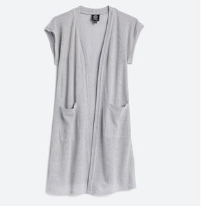 Cute, NWOT, Bobeau cap-sleeve open light-weight, light grey cardigan. Size M.